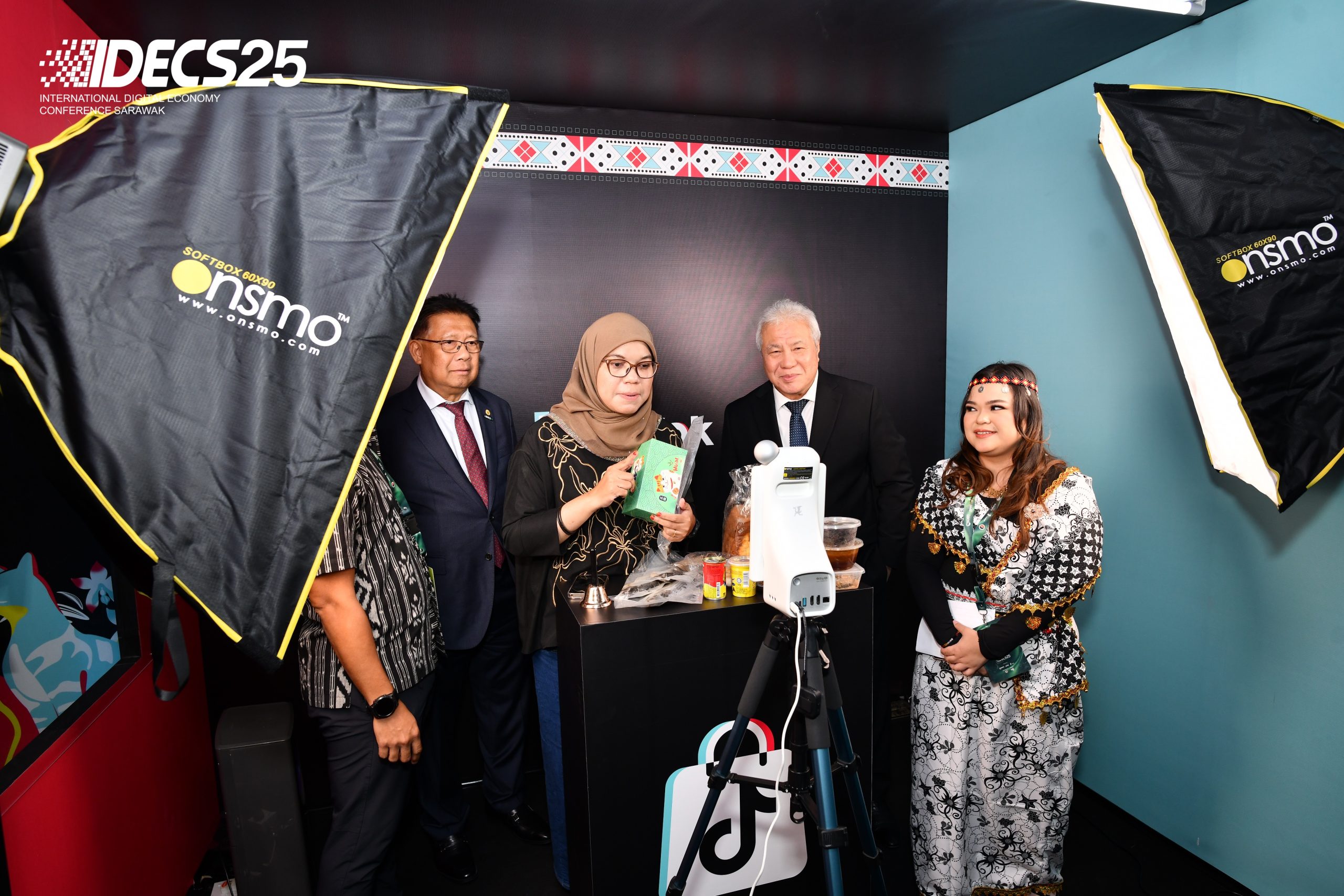 You are currently viewing MINTRED and SDEC Partner with TikTok Shop to Launch Live Selling Competition, Empowering Sarawak MSMEs